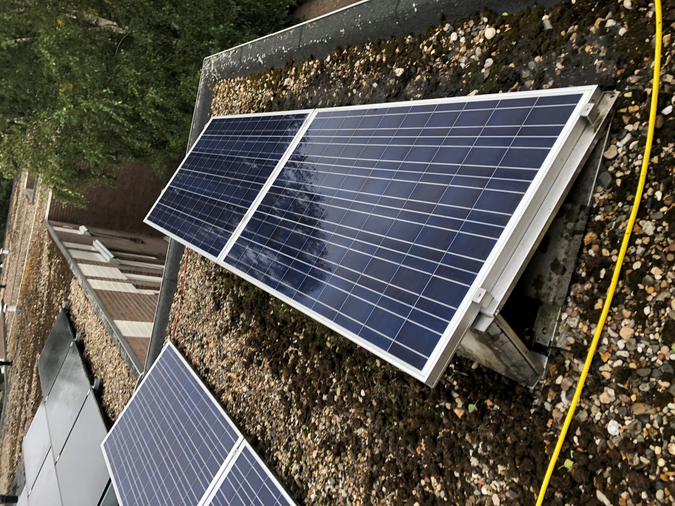 Glazenwasser Eindhoven en omstreken Zonnepanelen2 schoon Eindhoven