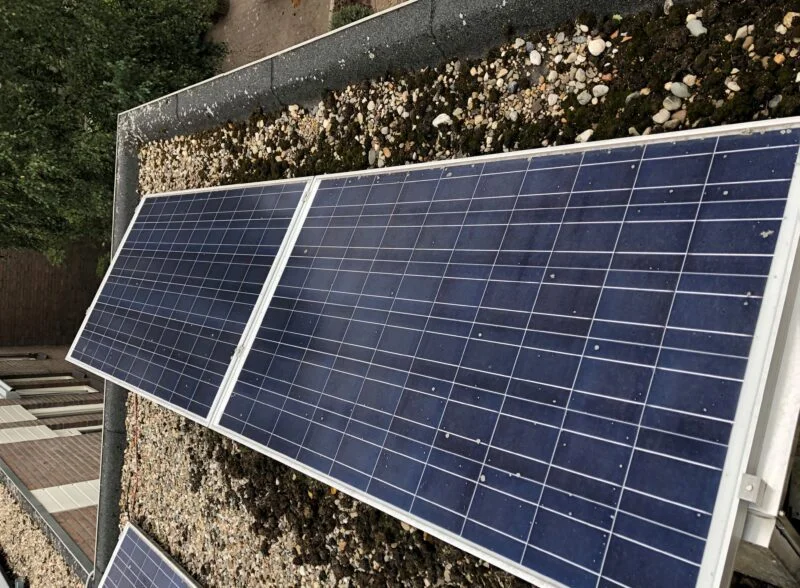 Glazenwasser Eindhoven en omstreken Zonnepanelen2 vies Eindhoven