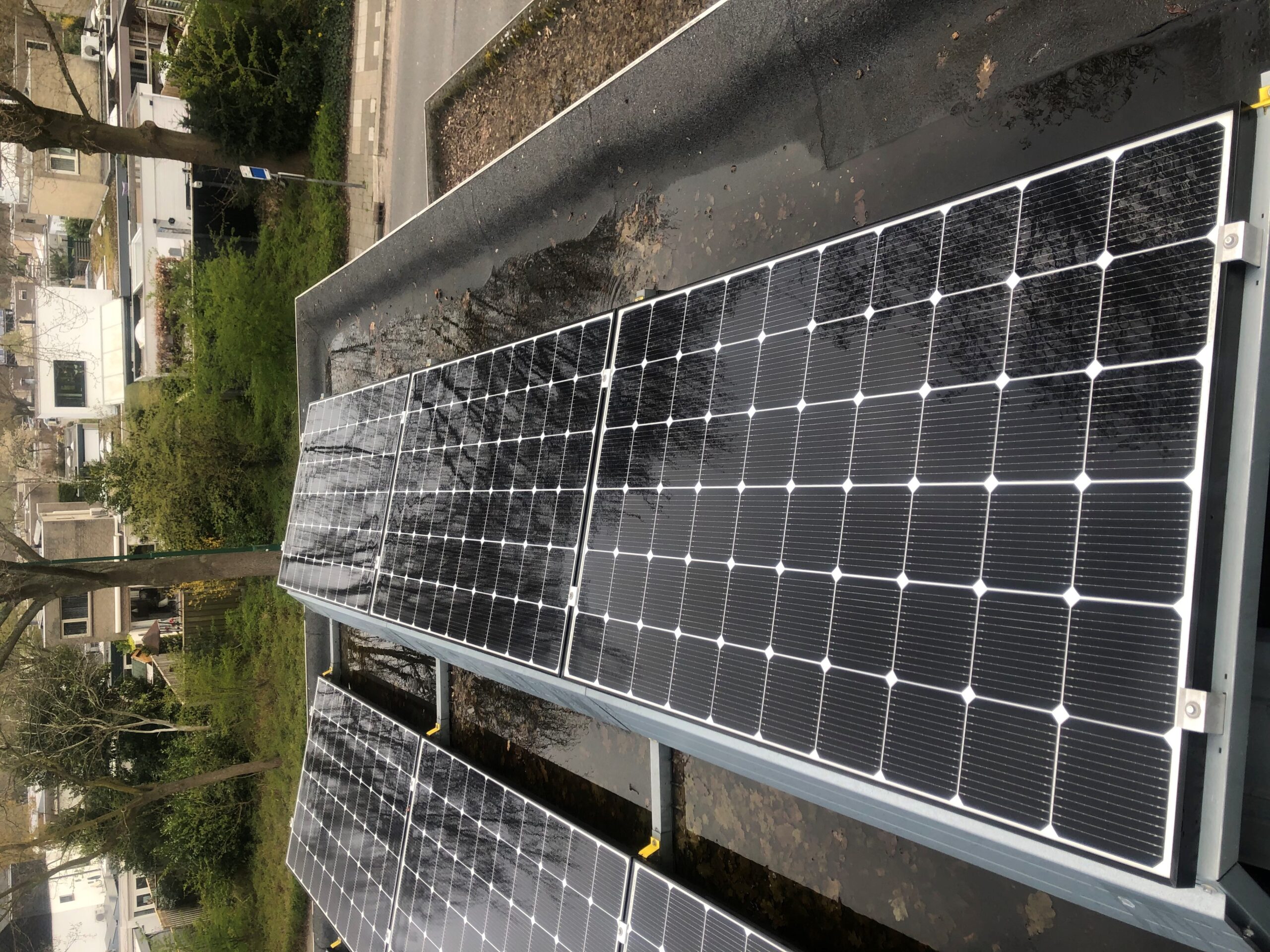 Glazenwasser Eindhoven en omstreken Zonnepanelen3 schoonn Nuenen