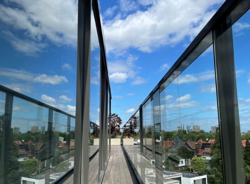 Glazenwasser Eindhoven en omstreken Balustrade schoon